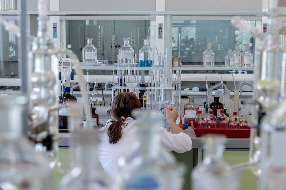 Laboratory Lighting | Warehouse-Lighting.com