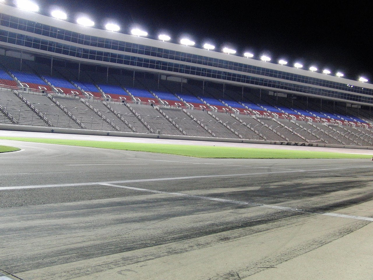 Linear Light For Raceway Racetrack Lighting | Warehouse-Lighting.com