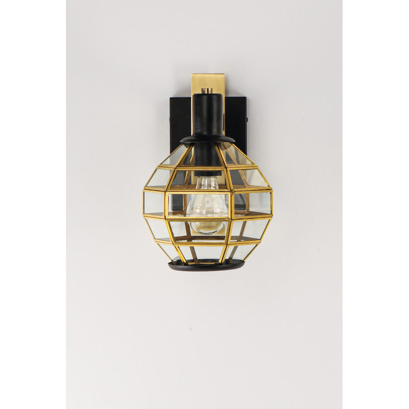 Heirloom 1-Light Outdoor Wall