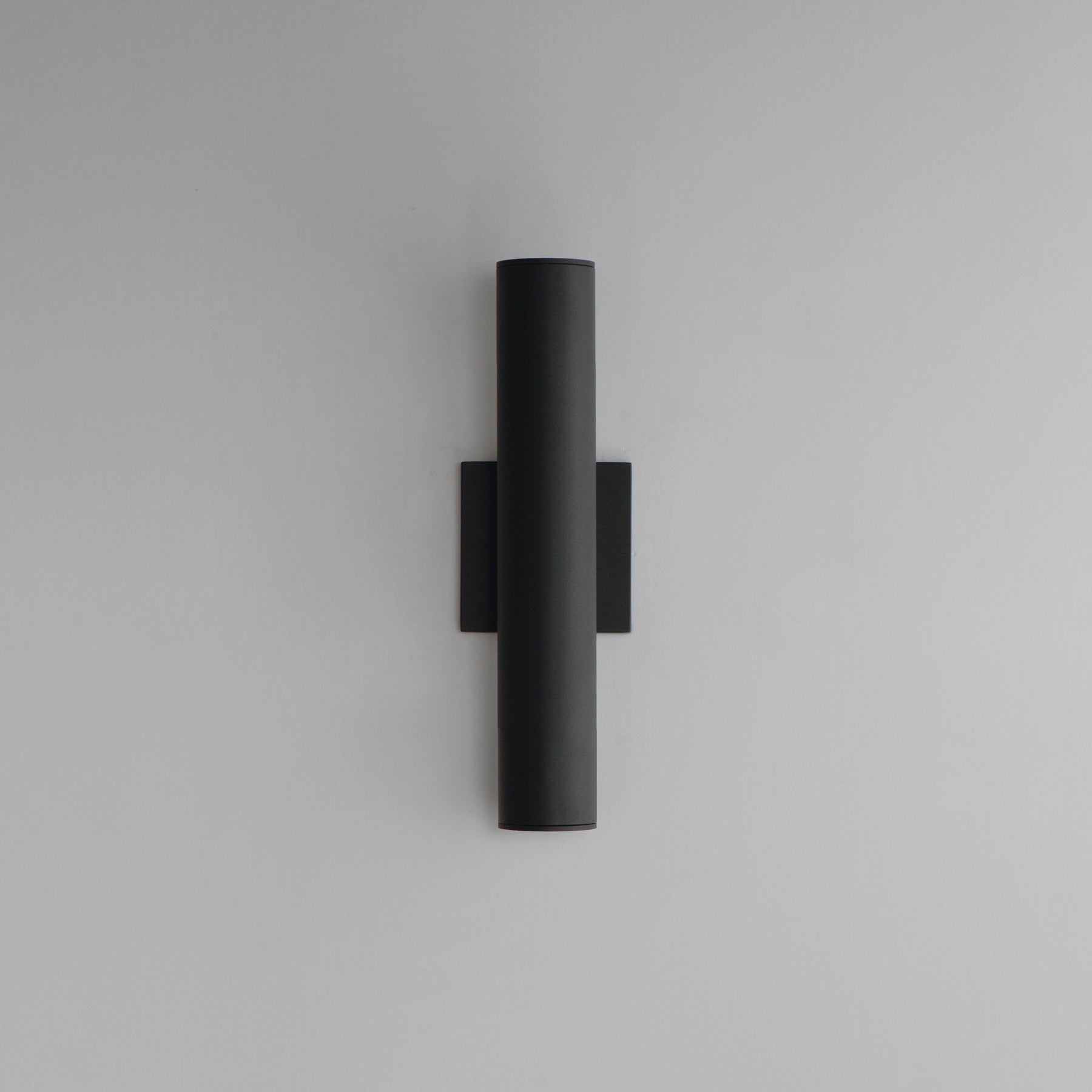 Calibro 15" LED Outdoor Sconce