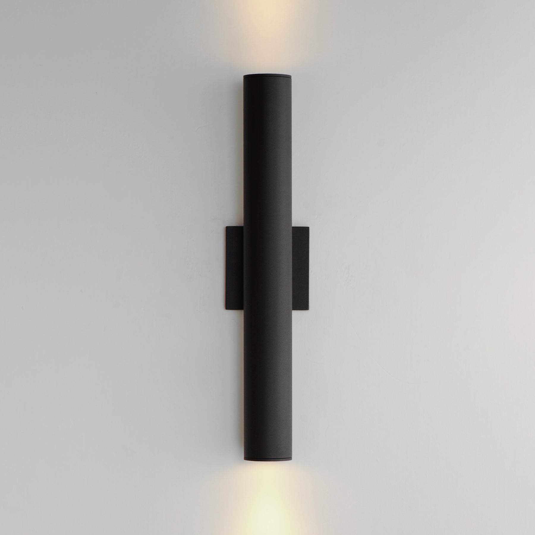 Calibro 20" Outdoor Wall Sconce