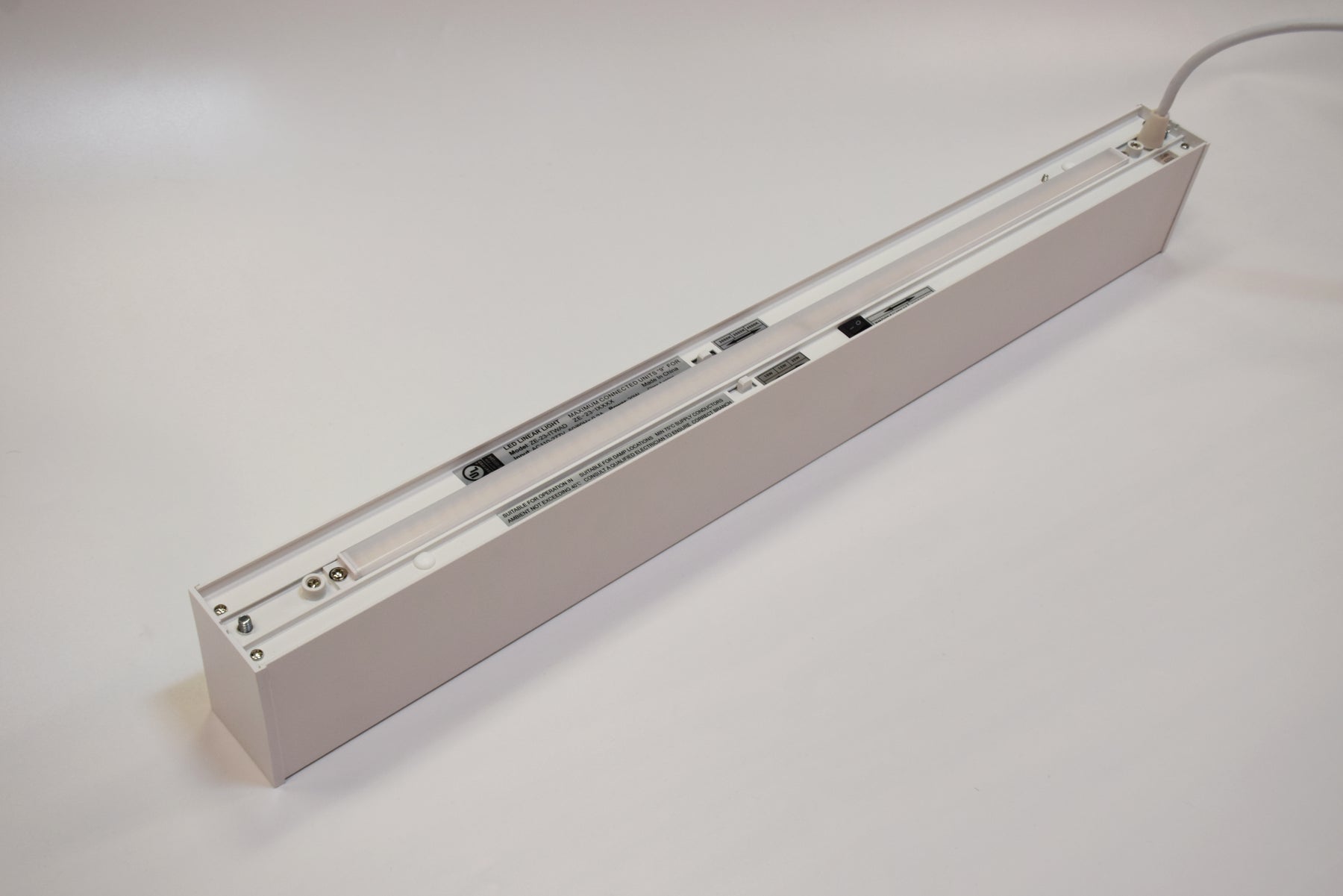 Zeta 1.8" x  8FT LED Linear Fixture, 8000 Lumens, Wattage and CCT Selectable, Diffuser, 120-277V
