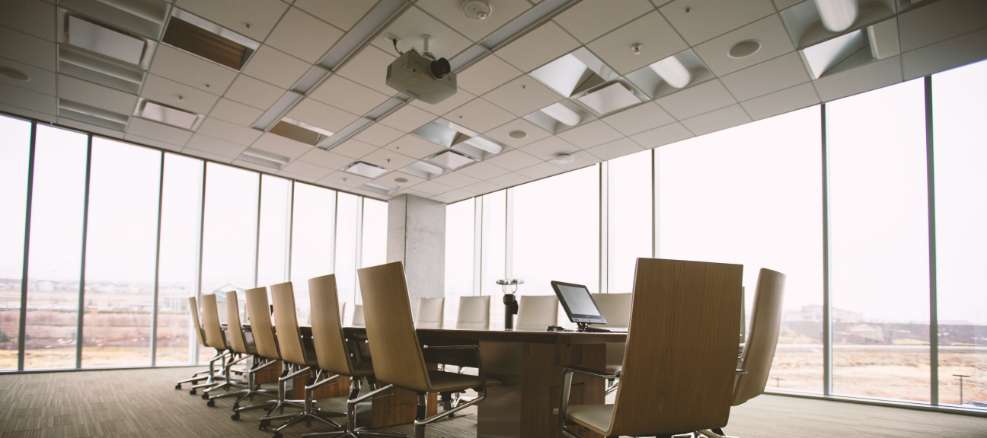 Reviewing the Best Drop Ceiling Lights for Suspended Ceilings