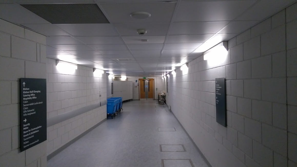 4 Foot LED Stairwell / Corridor Light, 4600 Lumen Max, Wattage and CCT Selectable, 120-277V